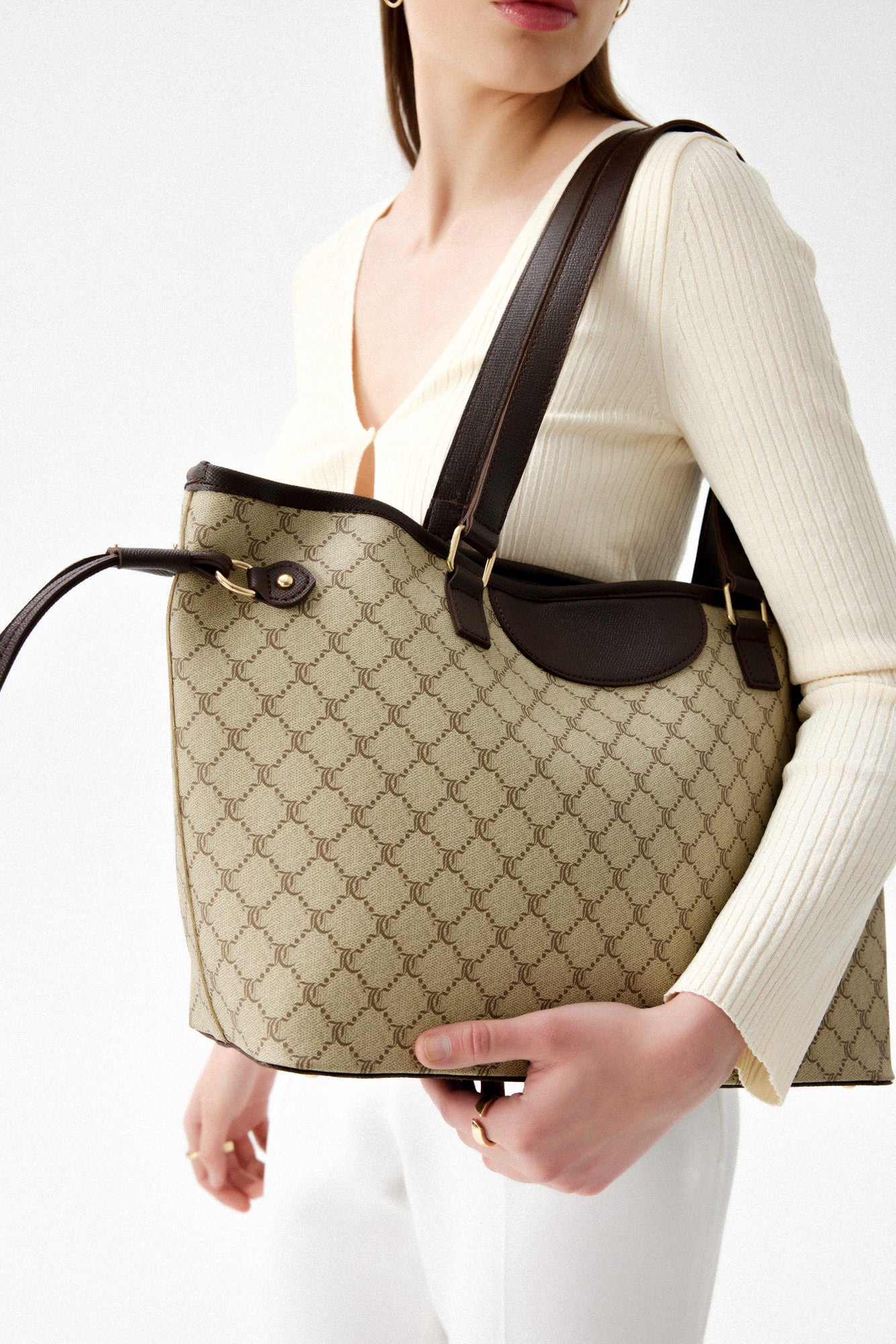 355 - Cream, Brown