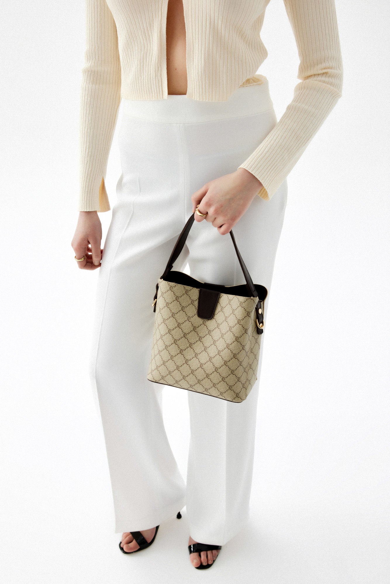 328 - Cream, Brown