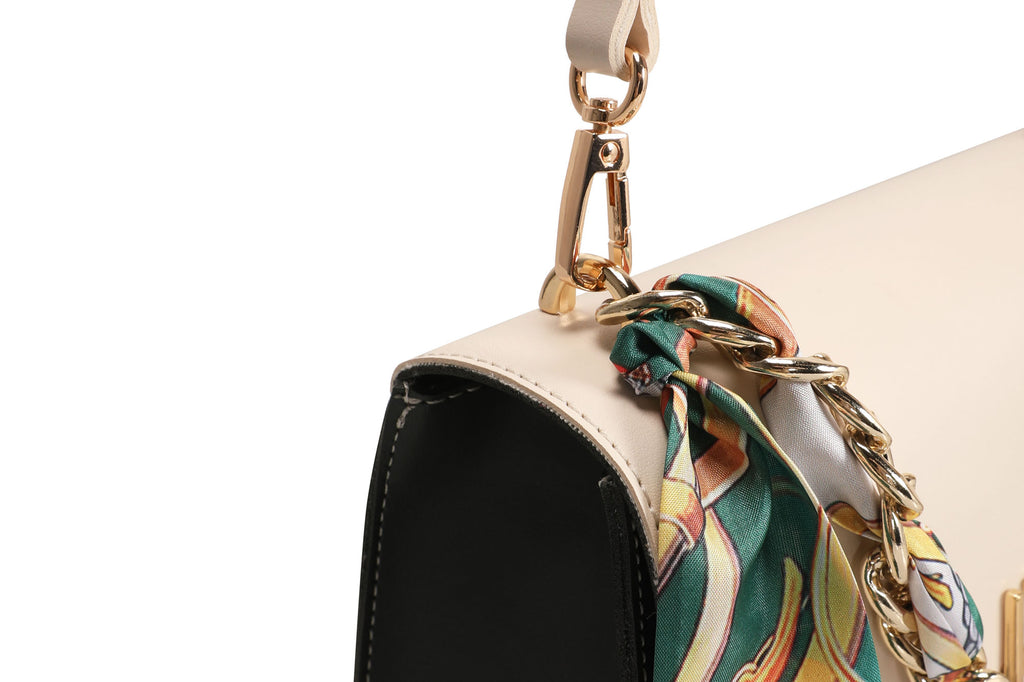 918 - Cream, Dark Green