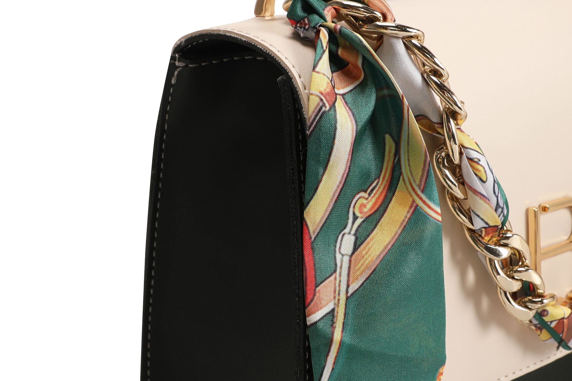 918 - Cream, Dark Green