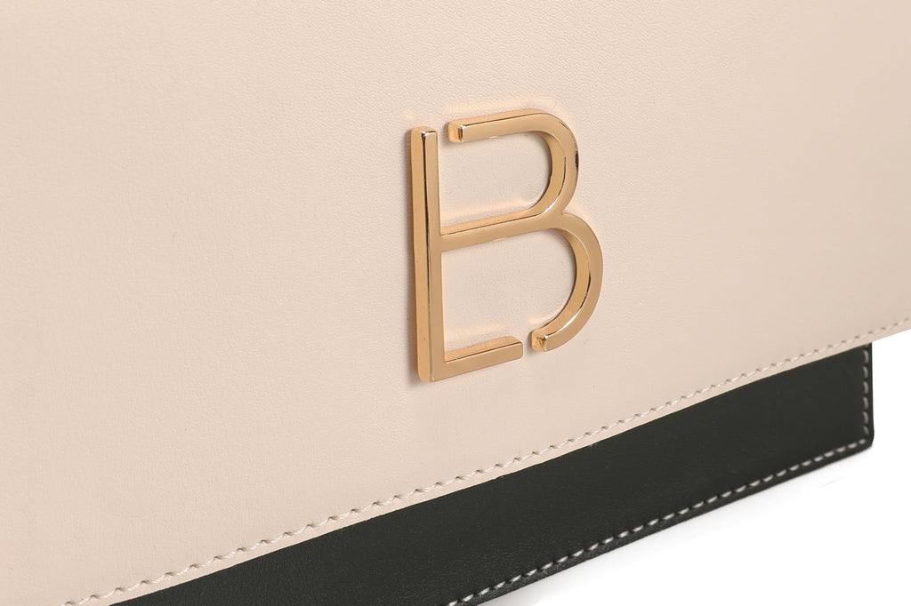 918 - Cream, Dark Green