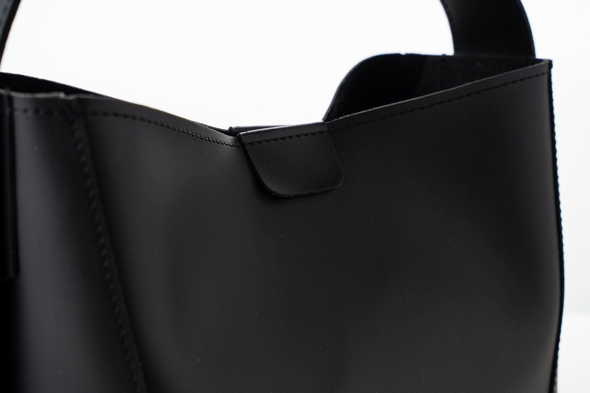 925 - Black