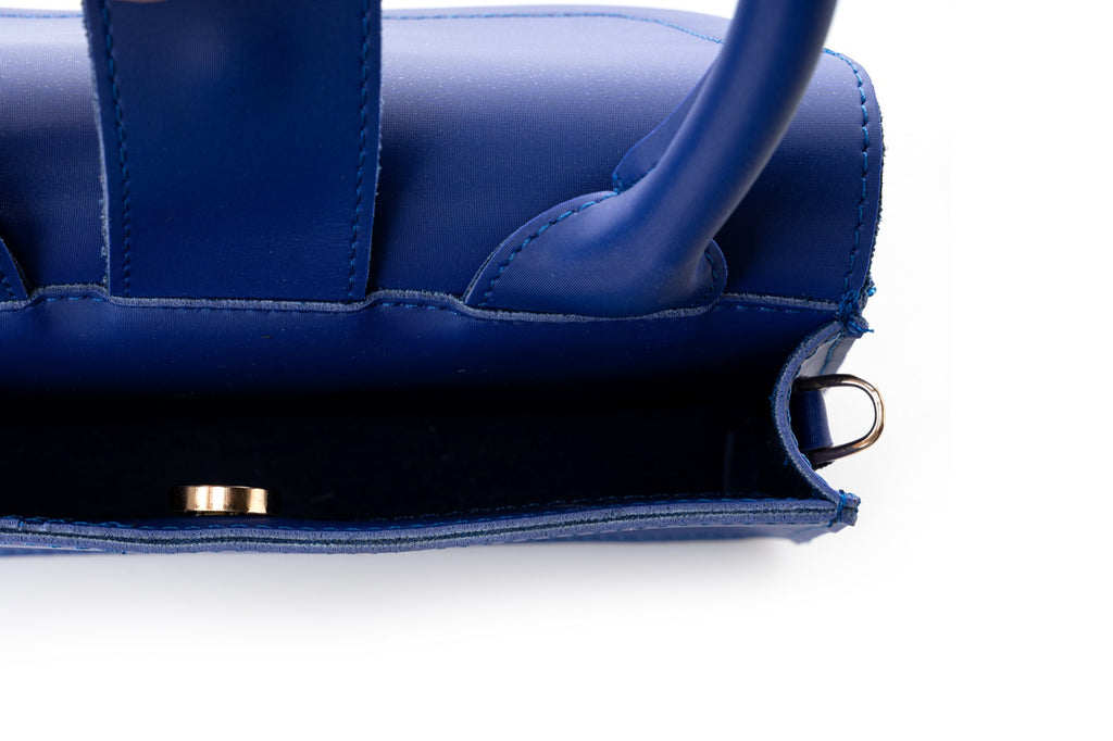 330 - Sax Blue
