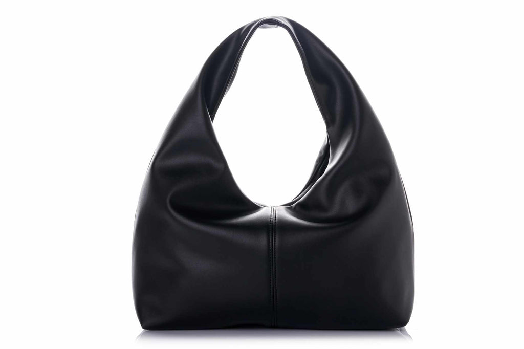 Ravia - Black
